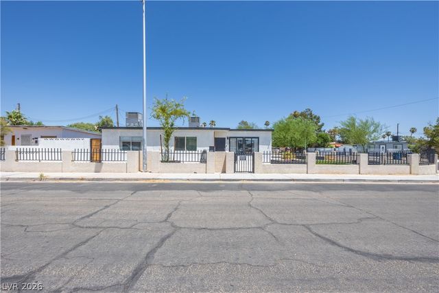1310 Eastwood Drive, Las Vegas, NV 89104