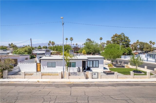 1310 Eastwood Drive, Las Vegas, NV 89104