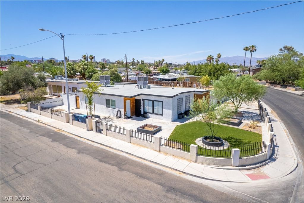1310 Eastwood Drive, Las Vegas, NV 89104