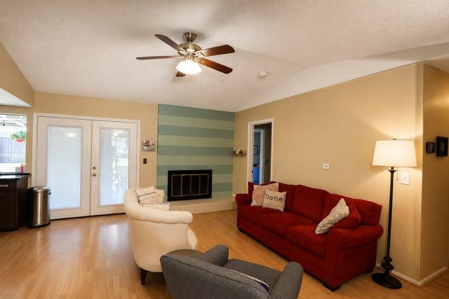 1912 E Spring Valley Road, Richardson, TX 75081