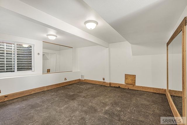 355 6th Street, Idaho Falls, ID 83401