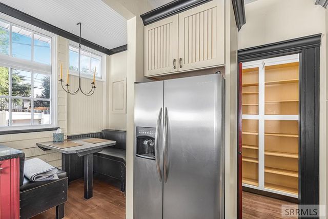 355 6th Street, Idaho Falls, ID 83401