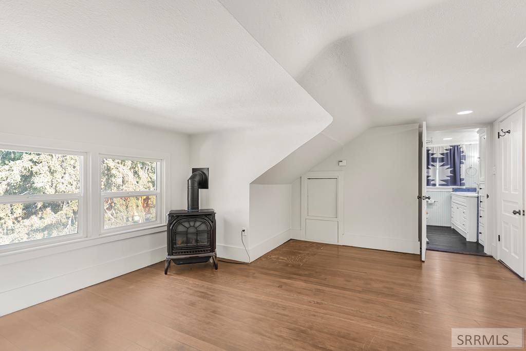 Image 13 of property listing at 355 6th Street, Idaho Falls, ID 83401