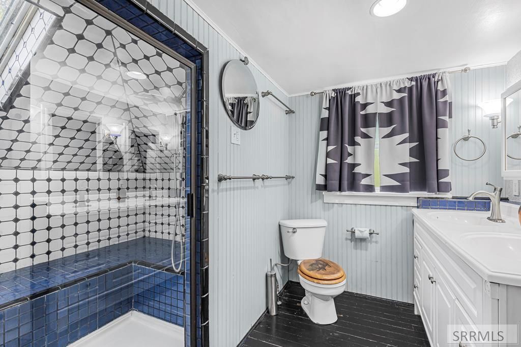 Image 16 of property listing at 355 6th Street, Idaho Falls, ID 83401