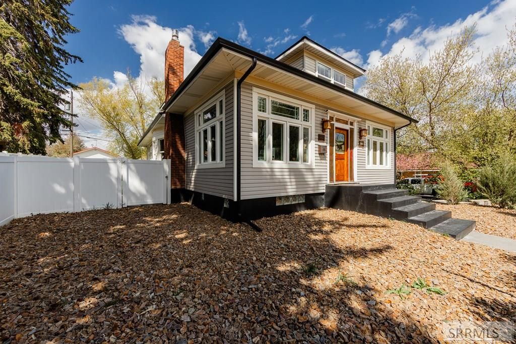 Image 2 of property listing at 355 6th Street, Idaho Falls, ID 83401