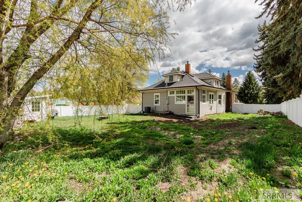 Image 22 of property listing at 355 6th Street, Idaho Falls, ID 83401