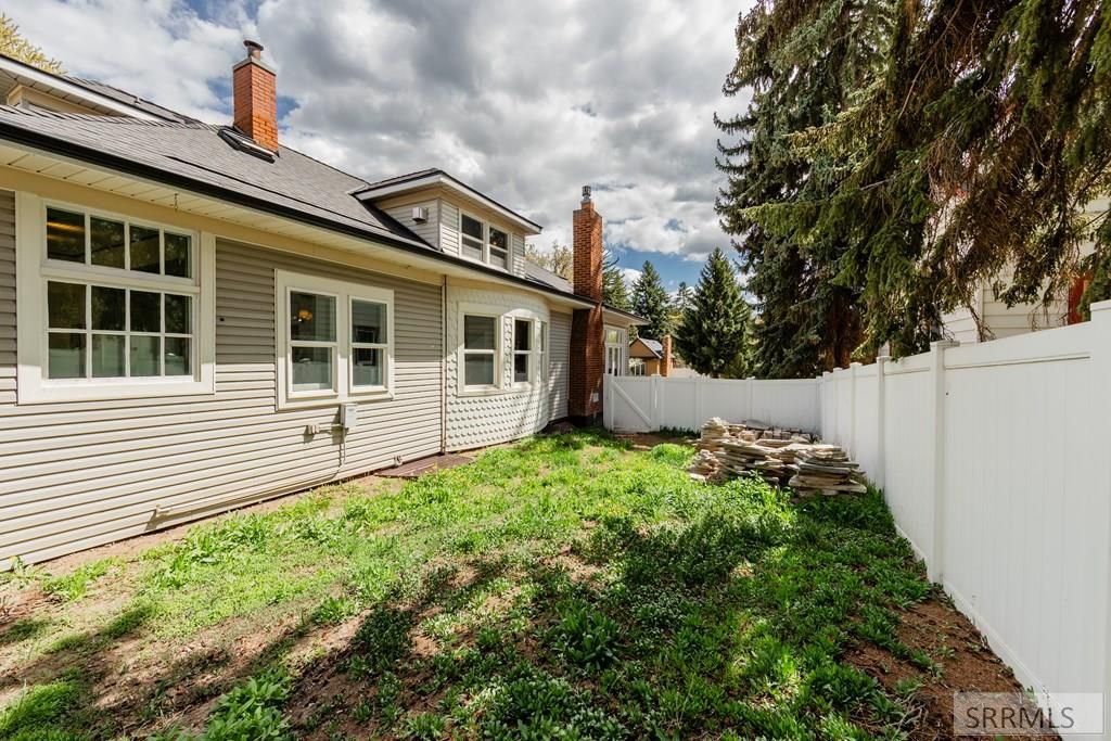 Image 24 of property listing at 355 6th Street, Idaho Falls, ID 83401