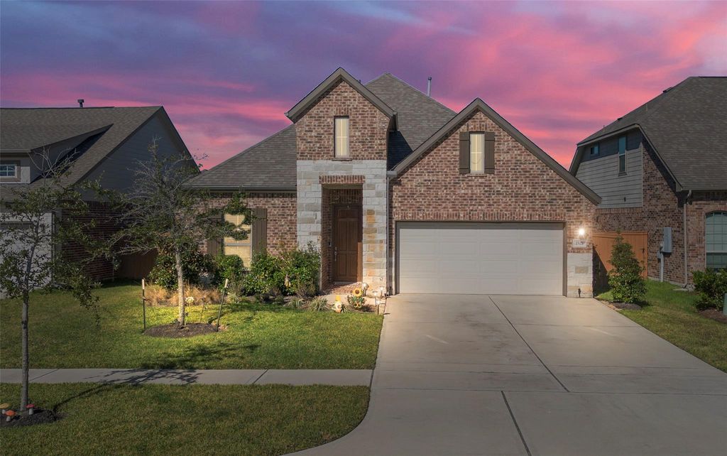 2527 Bayrose Drive, Texas City, TX 77568