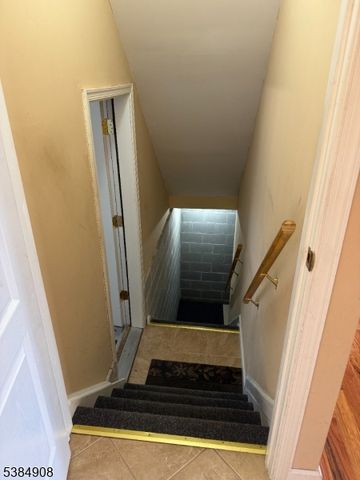 1210 Orchard Ter, Linden City, NJ 07036