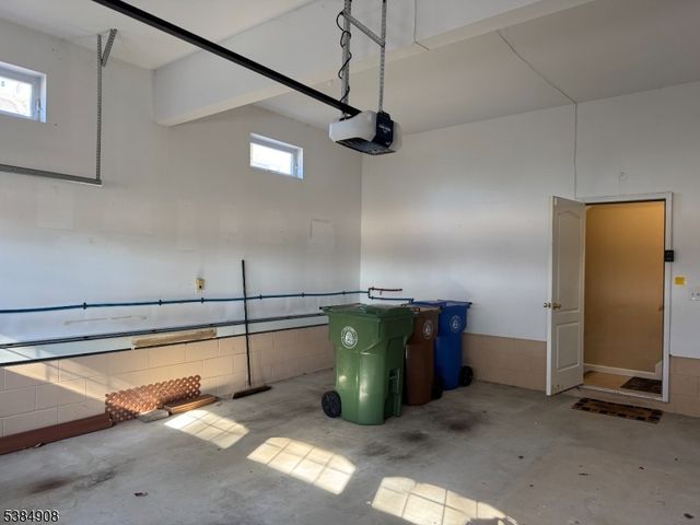 1210 Orchard Ter, Linden City, NJ 07036