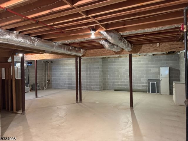 1210 Orchard Ter, Linden City, NJ 07036