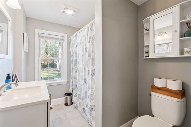 20 Lafayette St, North Attleboro, MA 02760