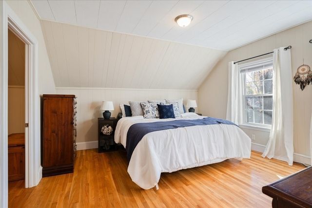 20 Lafayette St, North Attleboro, MA 02760