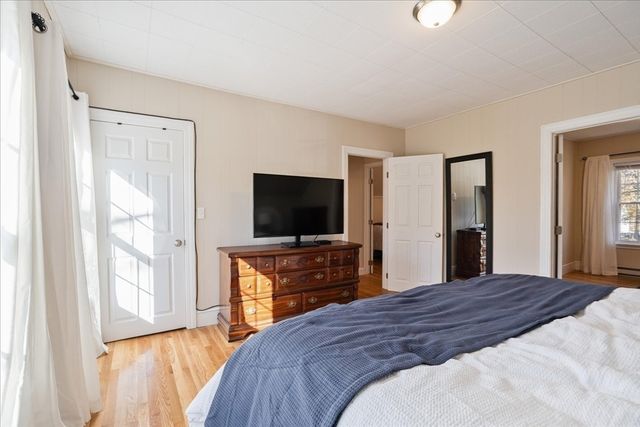 20 Lafayette St, North Attleboro, MA 02760