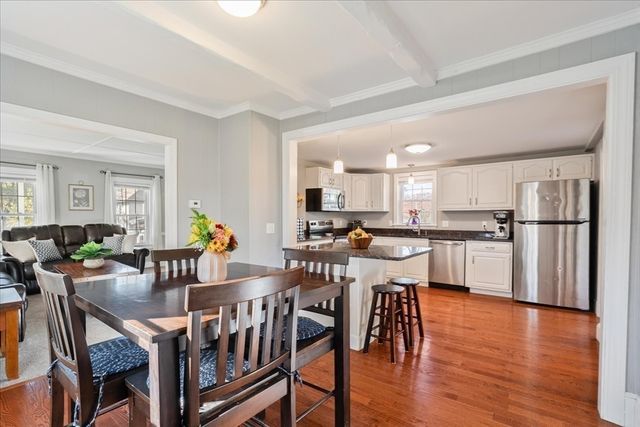 20 Lafayette St, North Attleboro, MA 02760