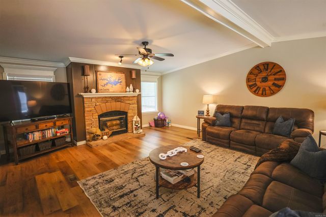 8 Fox Den Trail, Mount Ida, AR 71957