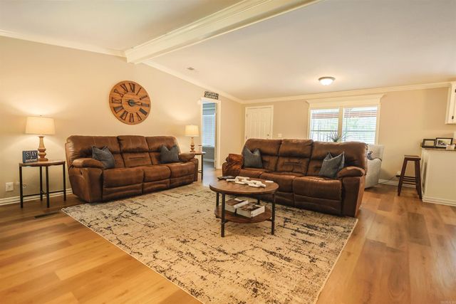 8 Fox Den Trail, Mount Ida, AR 71957