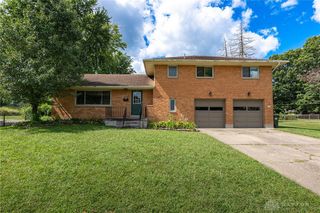 776 Lovetta Drive, Kettering, OH 45429