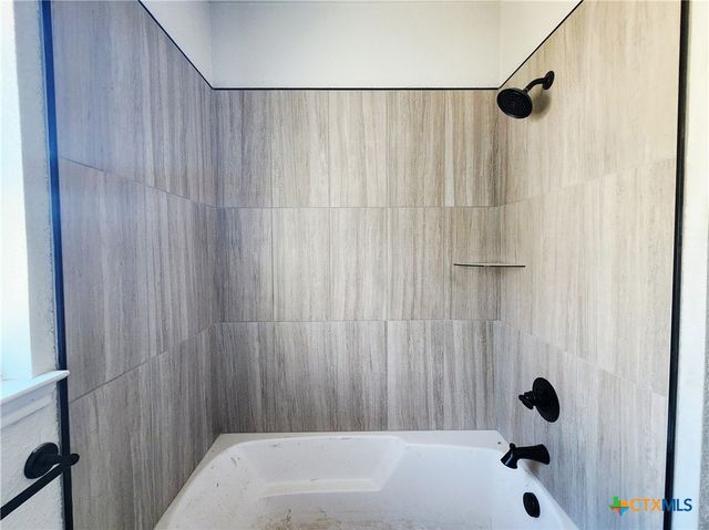 712 Golden Eagle Drive, Salado, TX 76571