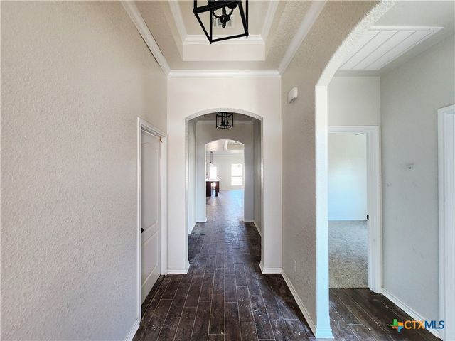 712 Golden Eagle Drive, Salado, TX 76571