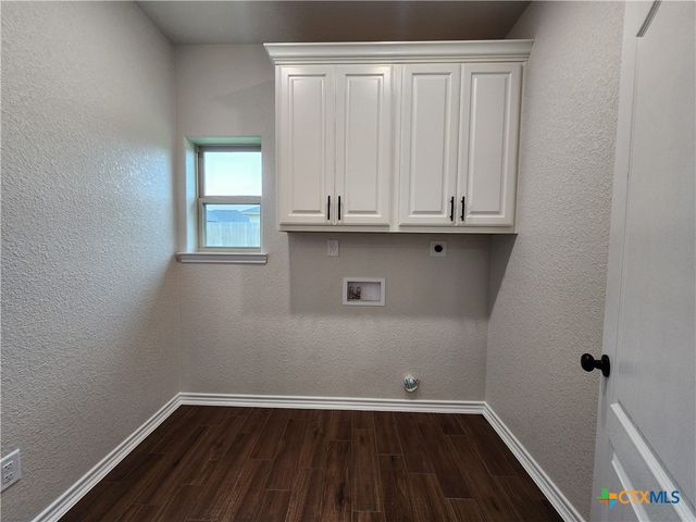 712 Golden Eagle Drive, Salado, TX 76571