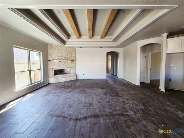 712 Golden Eagle Drive, Salado, TX 76571