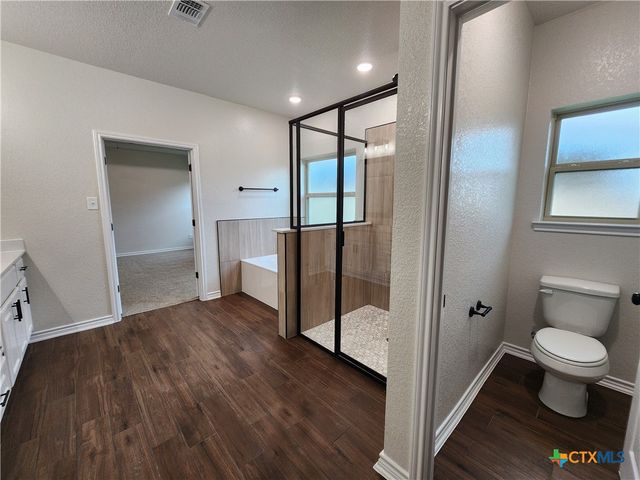 712 Golden Eagle Drive, Salado, TX 76571