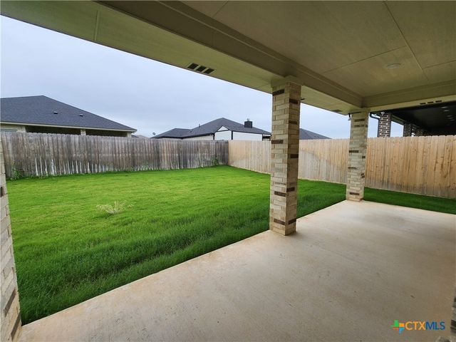 712 Golden Eagle Drive, Salado, TX 76571
