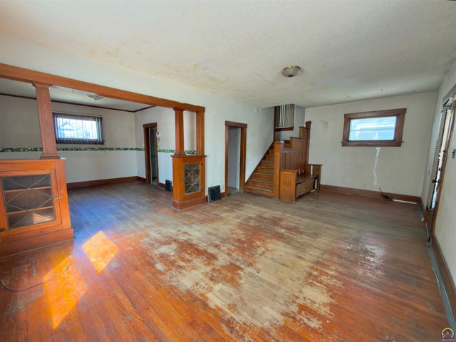 1603 SW Central Park AVE, Topeka, KS 66604