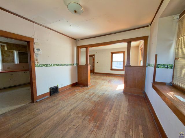1603 SW Central Park AVE, Topeka, KS 66604