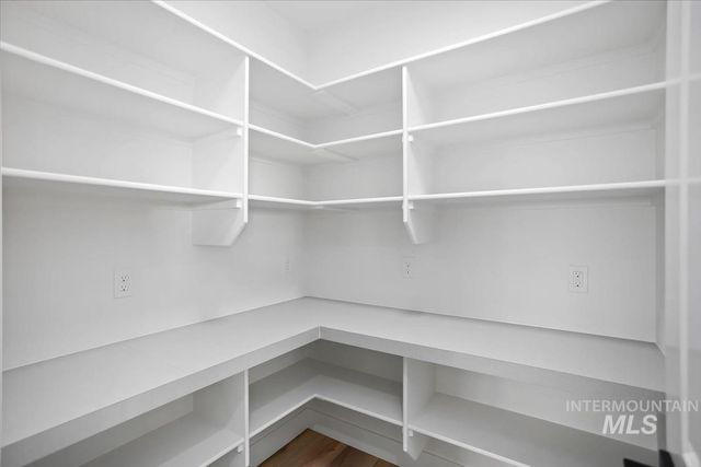 7012 S Cadence Ave, Meridian, ID 83642