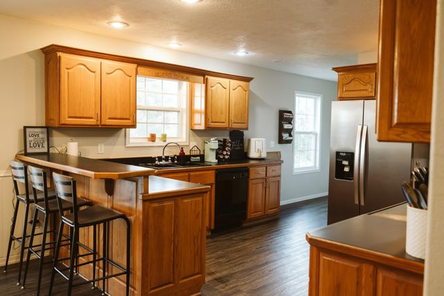 1637 E 541st Road, Brighton, MO 65617