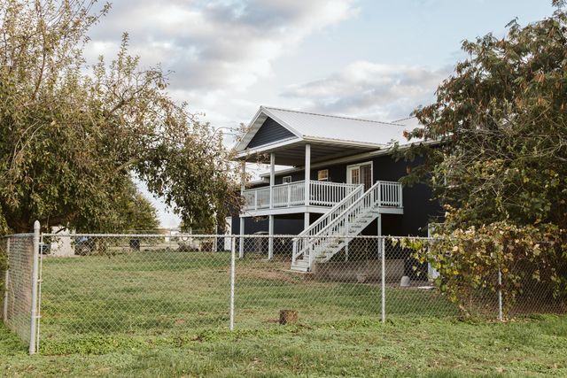 1637 E 541st Road, Brighton, MO 65617