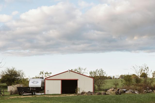 1637 E 541st Road, Brighton, MO 65617