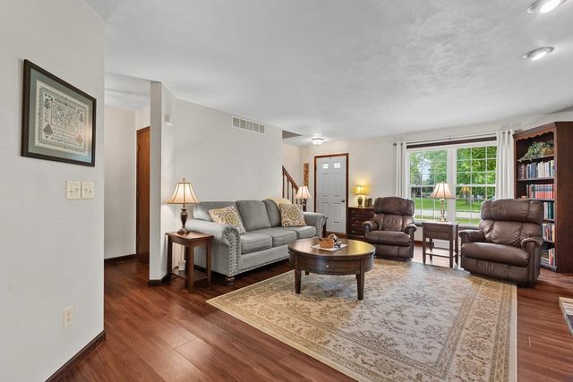 W6889 GREENRIDGE DRIVE, Greenville, WI 54942