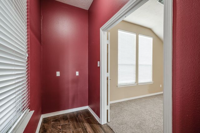 5011 Cotton Creek Drive, Baytown, TX 77523