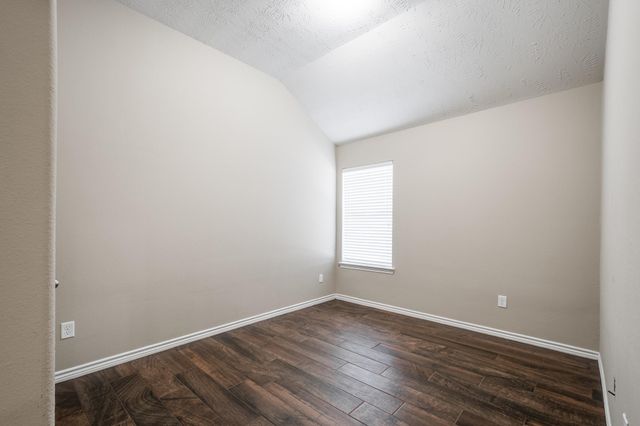 5011 Cotton Creek Drive, Baytown, TX 77523