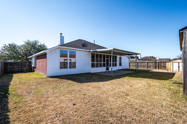 5011 Cotton Creek Drive, Baytown, TX 77523