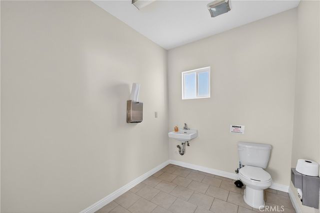 447 N Prairie Avenue, Inglewood, CA 90301