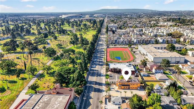 447 N Prairie Avenue, Inglewood, CA 90301