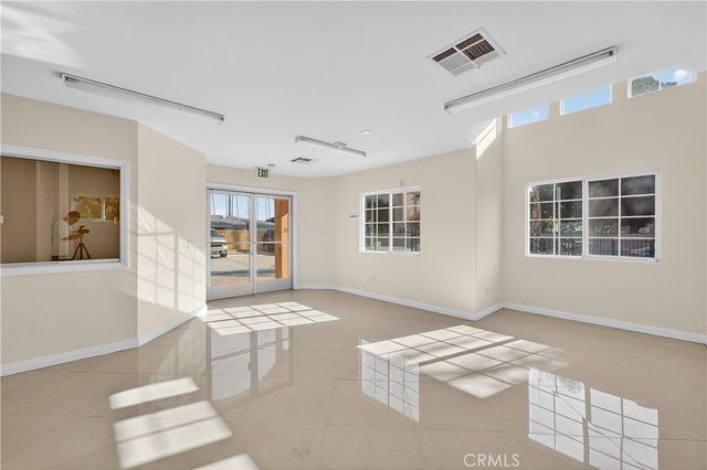 447 N Prairie Avenue, Inglewood, CA 90301