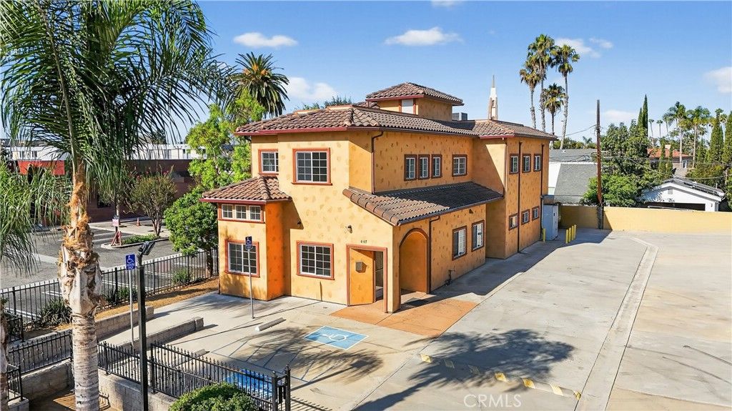 447 N Prairie Avenue, Inglewood, CA 90301