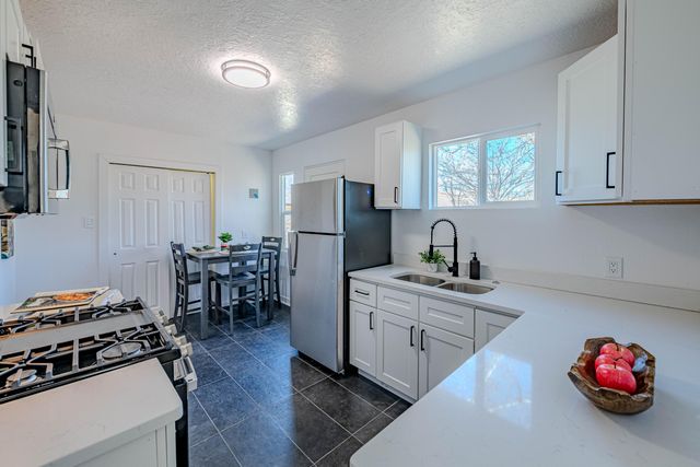 2714 Adams Street NE, Albuquerque, NM 87110