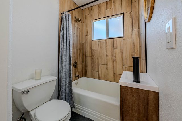 2714 Adams Street NE, Albuquerque, NM 87110