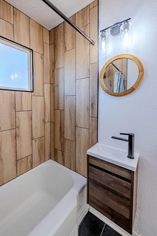 2714 Adams Street NE, Albuquerque, NM 87110