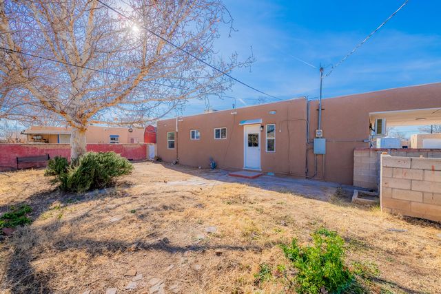 2714 Adams Street NE, Albuquerque, NM 87110