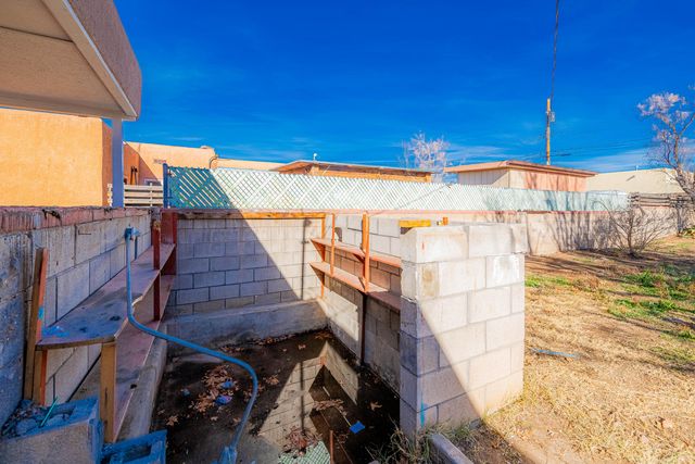 2714 Adams Street NE, Albuquerque, NM 87110