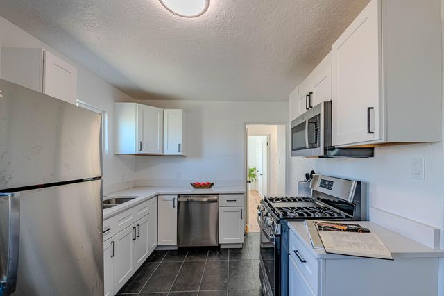 2714 Adams Street NE, Albuquerque, NM 87110
