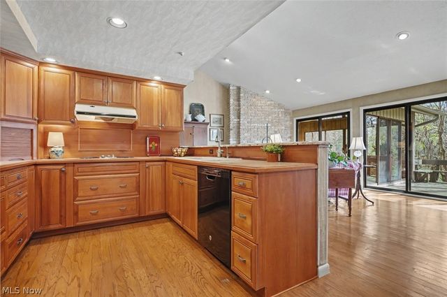270-26 Hawthorne Drive, Aurora, OH 44202