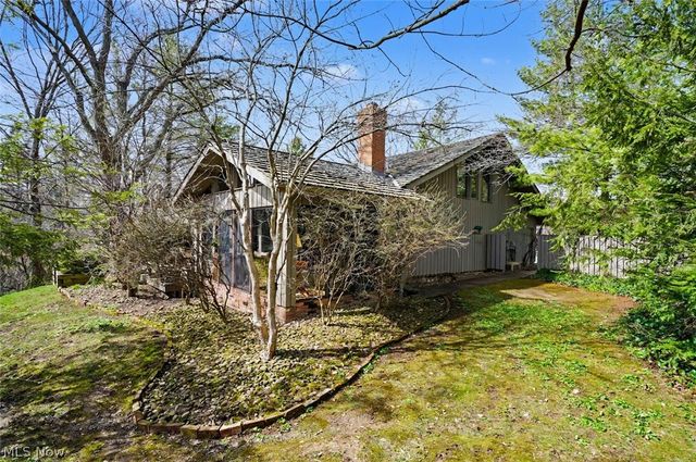 270-26 Hawthorne Drive, Aurora, OH 44202